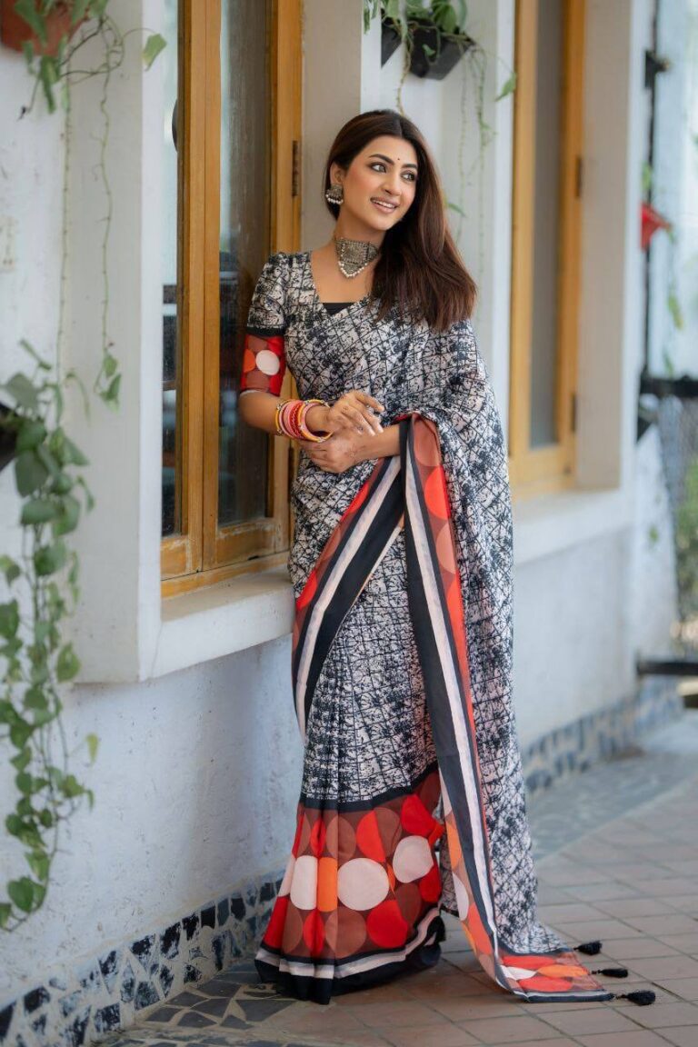 প্রিমিয়াম ইস্পাইন সিল্ক শাড়ি